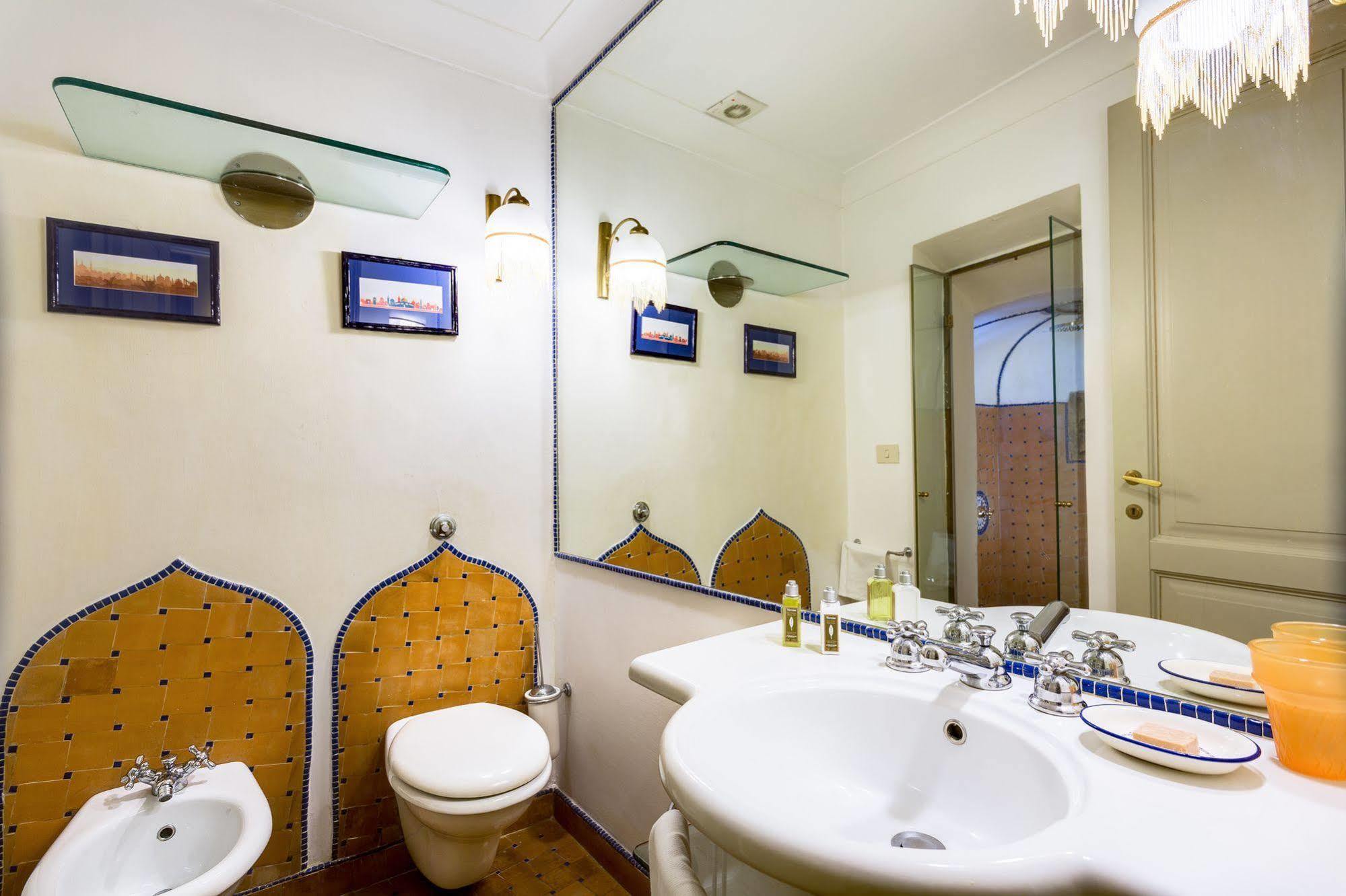 Casa Heberart Guest House Capo Le Case Rome Exterior photo