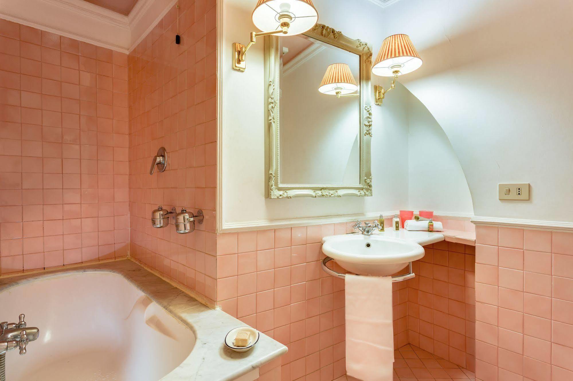 Casa Heberart Guest House Capo Le Case Rome Exterior photo