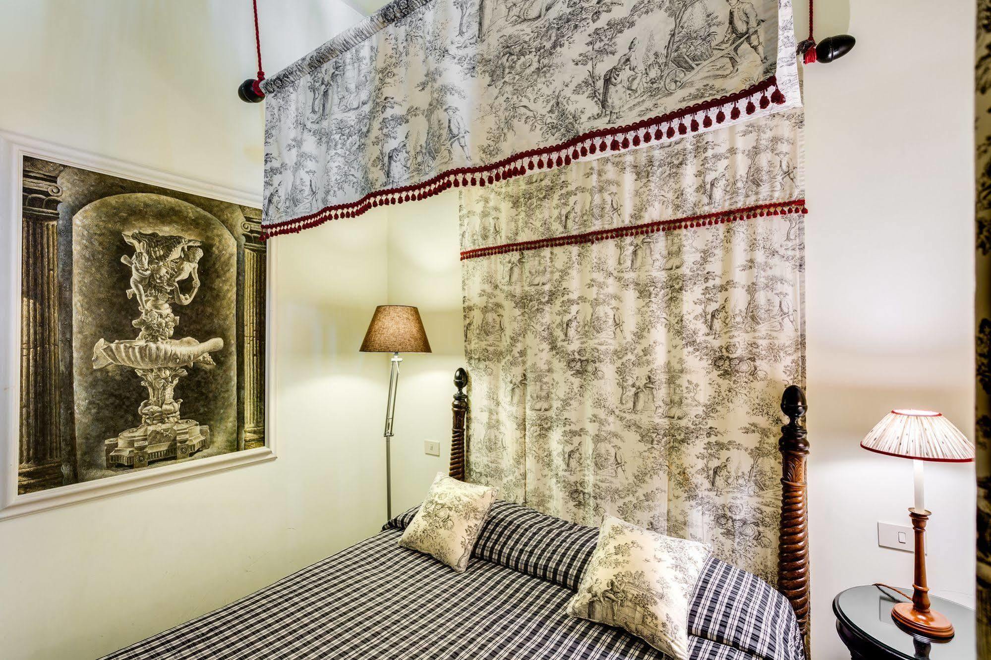 Casa Heberart Guest House Capo Le Case Rome Exterior photo